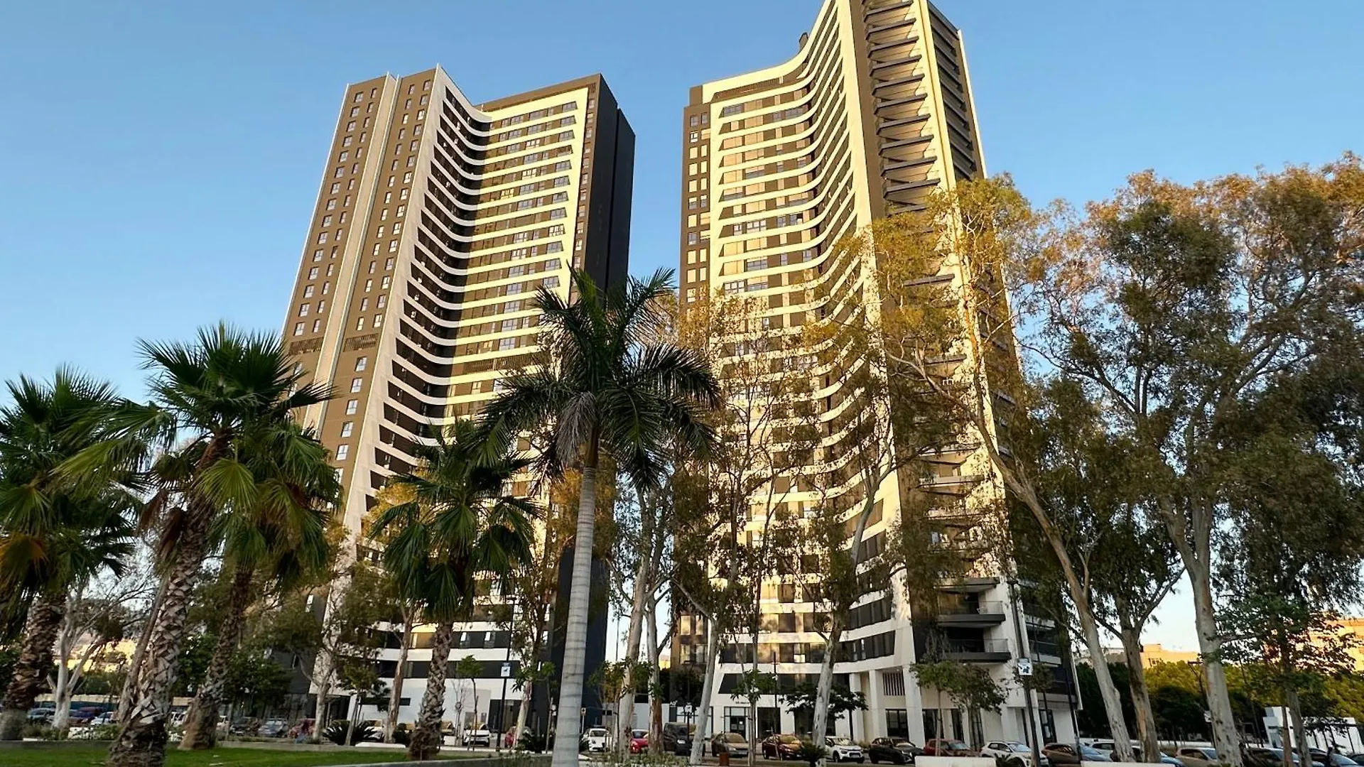 Urban Sky , Torre I, 21D Apartment Malaga 0*,